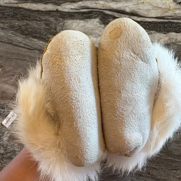 Authentic Handmade Moccasins - Picture 2 of 8